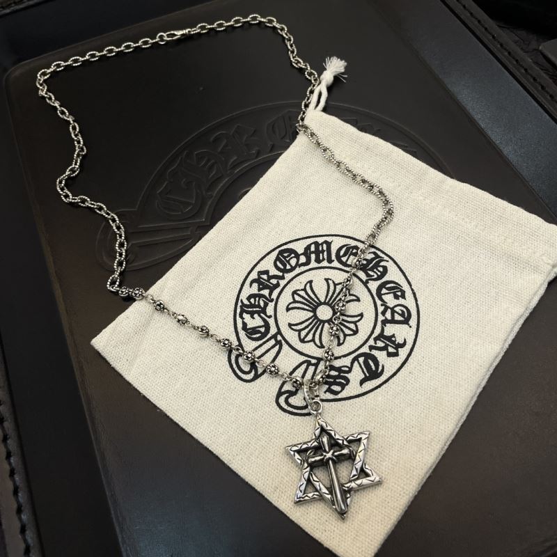 Ch*0me He**ts necklaces